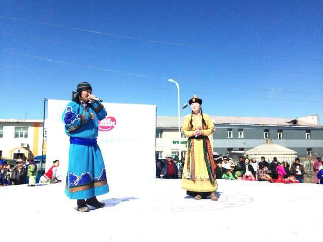 МУГЖ С.Жавхлан төрсөн нутагтаа “Мянган ээжийн сүүн цацал” өргөх ёслолыг үйлджээ